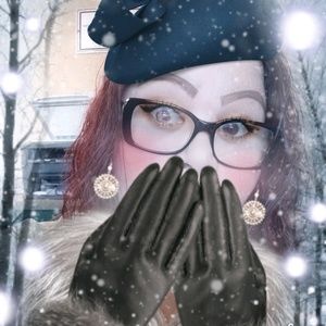 Meet your Posher, Luz